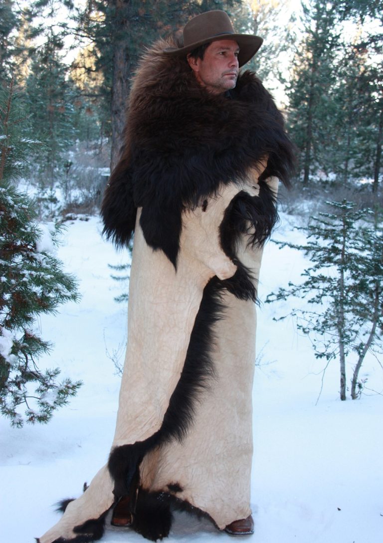Buffalo Robe Woman Buffalo Robes - Traditional Tanners