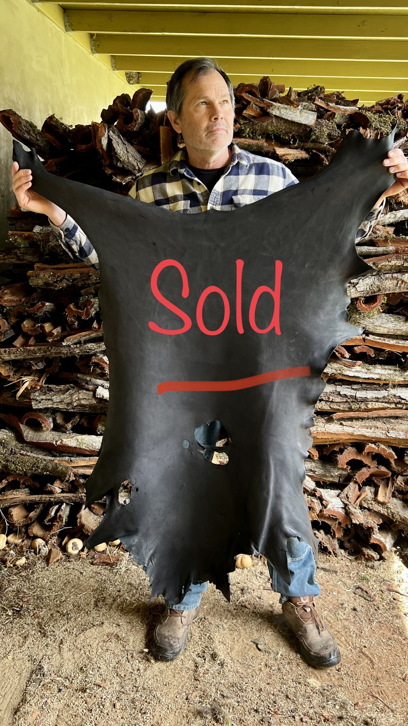 Oak bark tanned deerskin, black B2