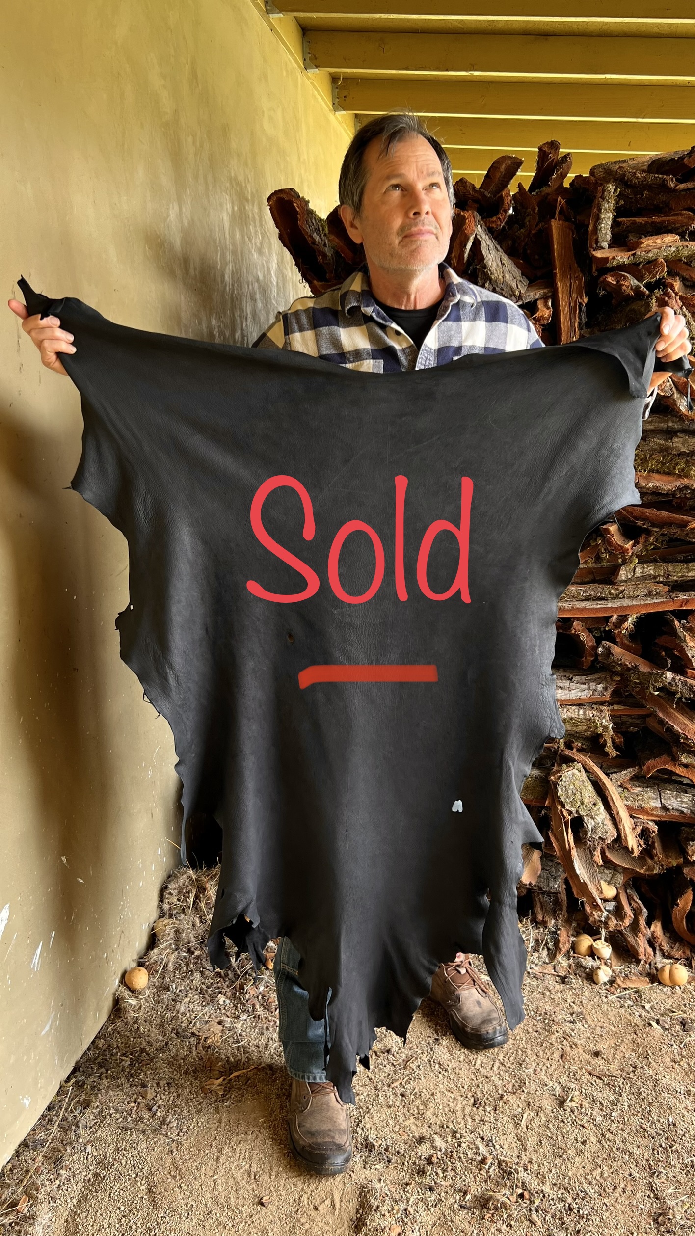 Oak bark tanned deerskin, black B4