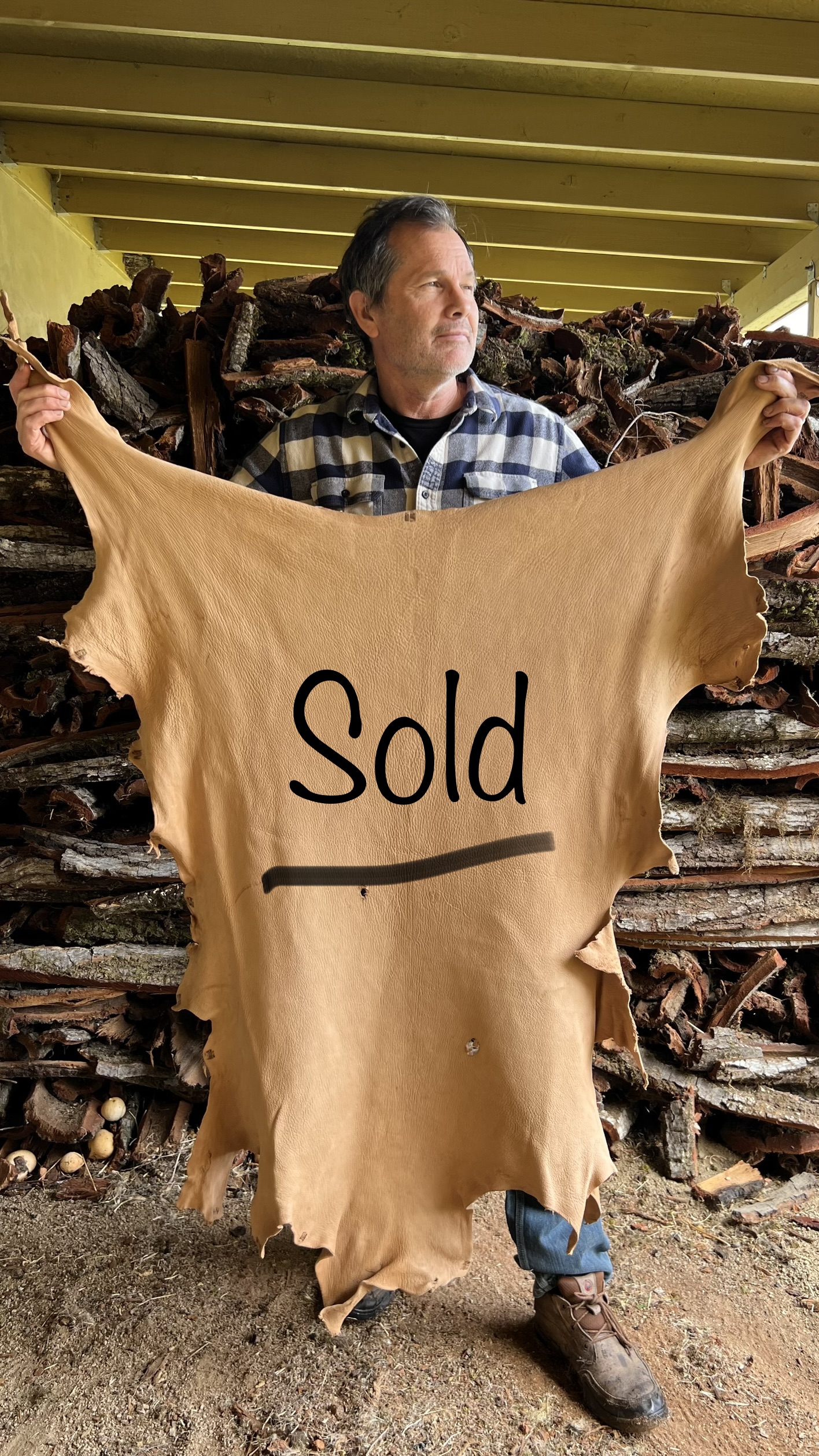 Oak bark tanned deerskin D3